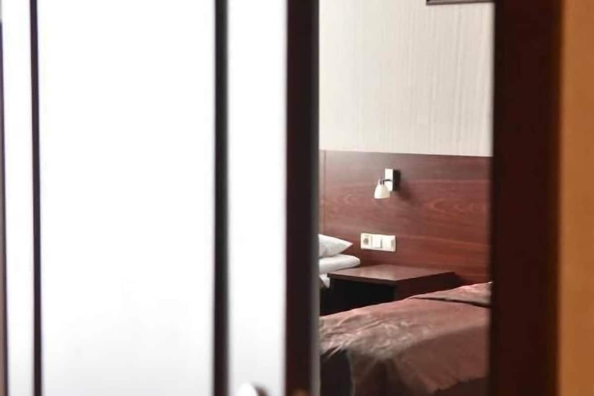 in-room safe, iron/ironing board, rollaway beds, wifi