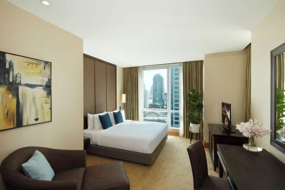 3 bedrooms, in-room safe, individually decorated, individually furnished