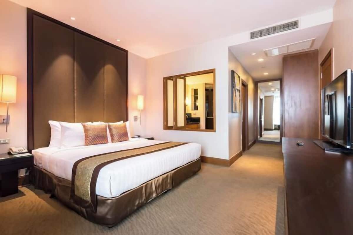 3 bedrooms, in-room safe, individually decorated, individually furnished