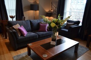 Apartment, 1 Bedroom | 1 bedroom, premium bedding, in-room safe, blackout drapes - Quebecs Luxury Aparthotel (Leeds)