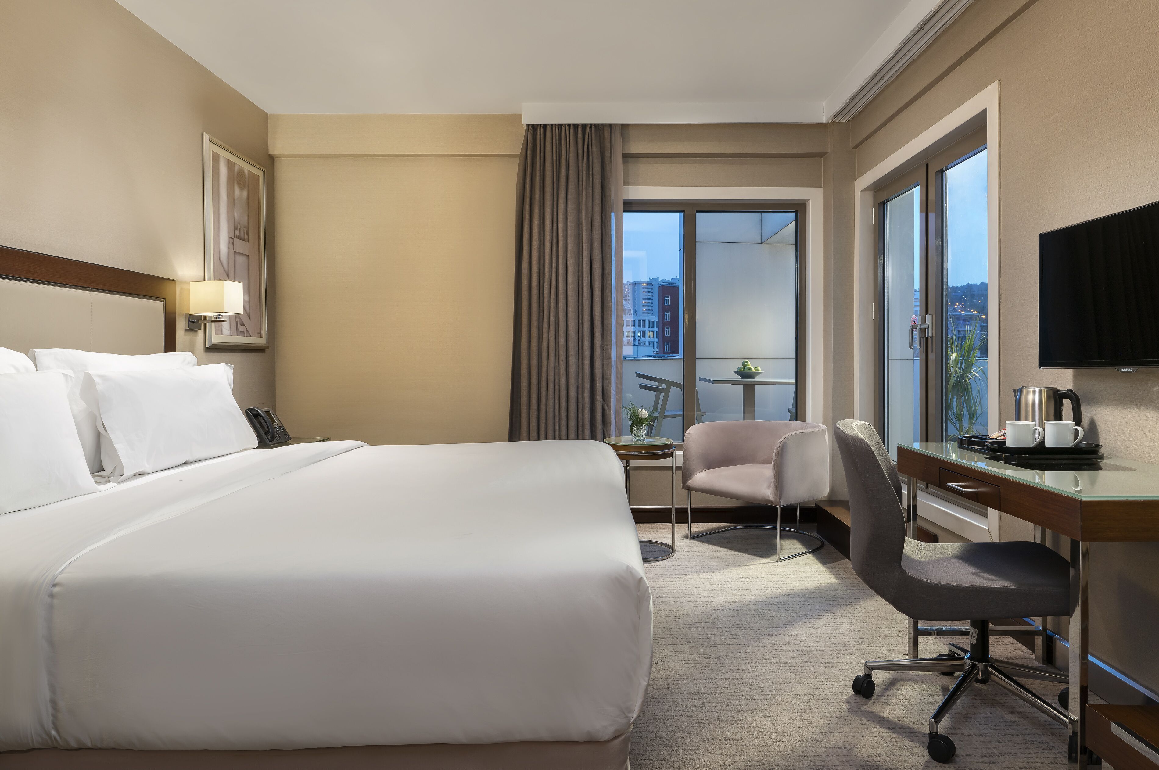 Premium bedding, minibar, in-room safe, desk
