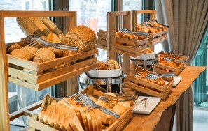 Daily buffet breakfast for a fee - Occidental Ankara (Ankara)