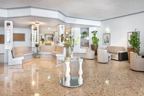 Khu tiếp khách ở sảnh