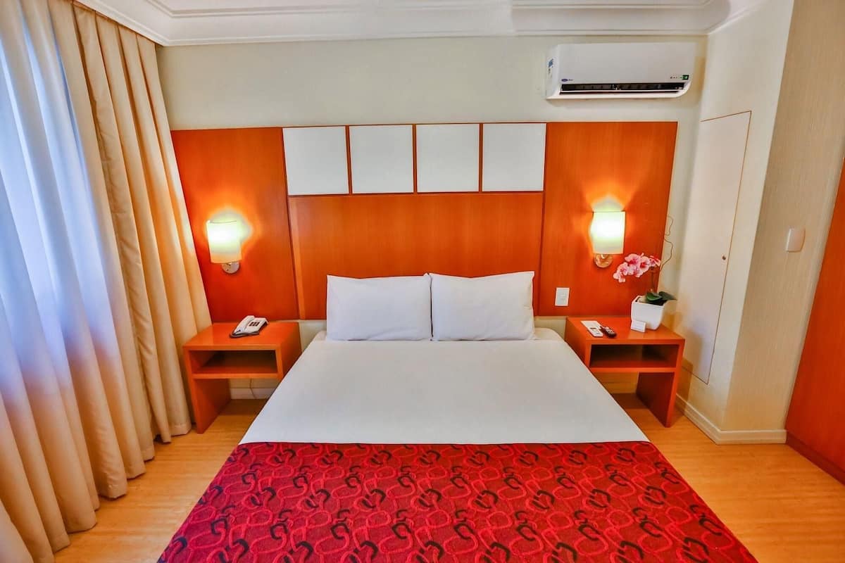 In-room safe, desk, free WiFi, bed sheets