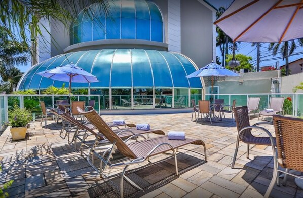 LCD TV - Dubai Macaé by Atlântica (Macaé)