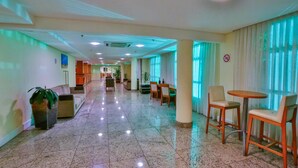 Interior - Dubai Macaé by Atlântica (Macaé)