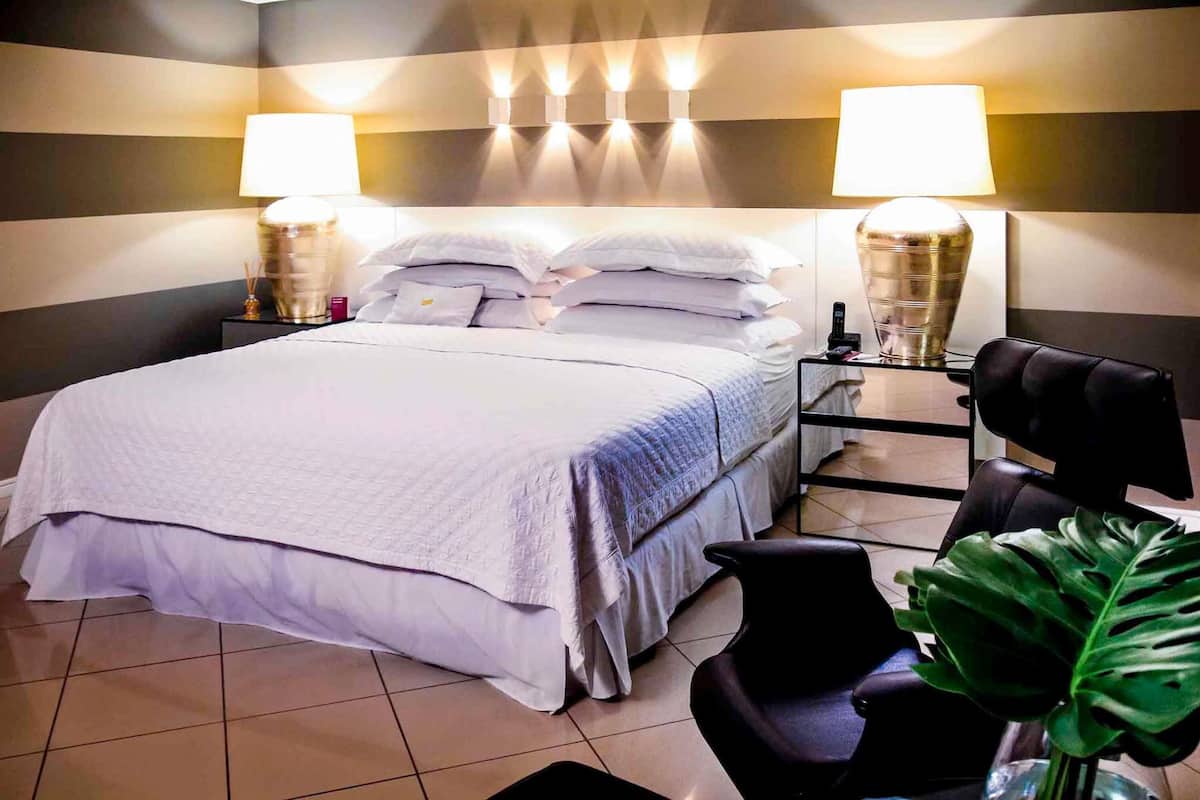 Suite presidencial, 1 cama King size | Ropa de cama de alta calidad, camas con pillow-top y minibar