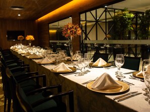 Breakfast, lunch and dinner served - Grand Mercure Belem Do Para (Belém)