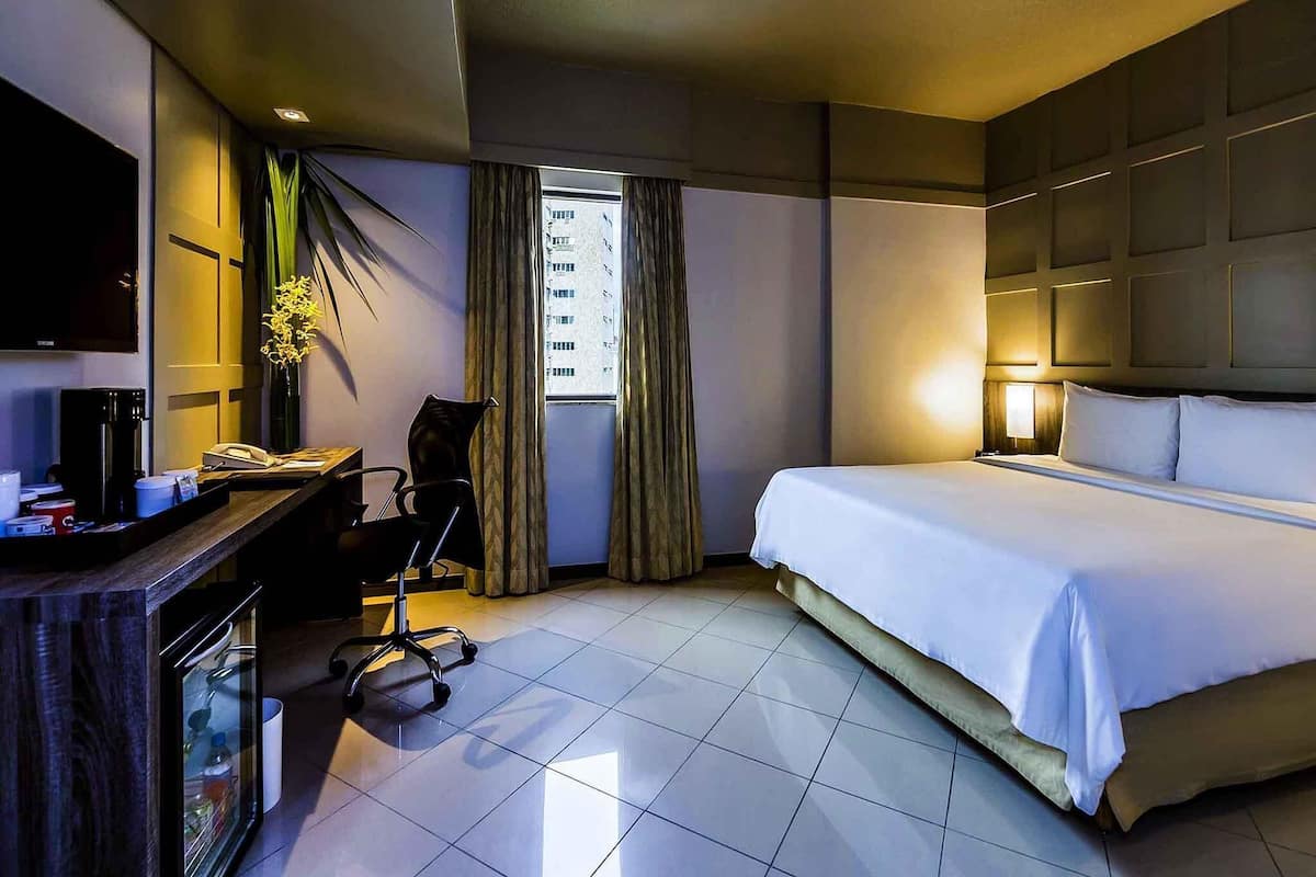 Chambre Supérieure, 1 très grand lit