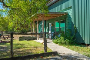 Exterior - Utopia River Retreat (Utopia)