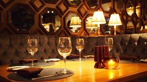 Lounge - Royal Resort (Las Vegas)