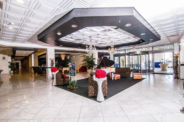 Lobby - Royal Resort (Las Vegas)