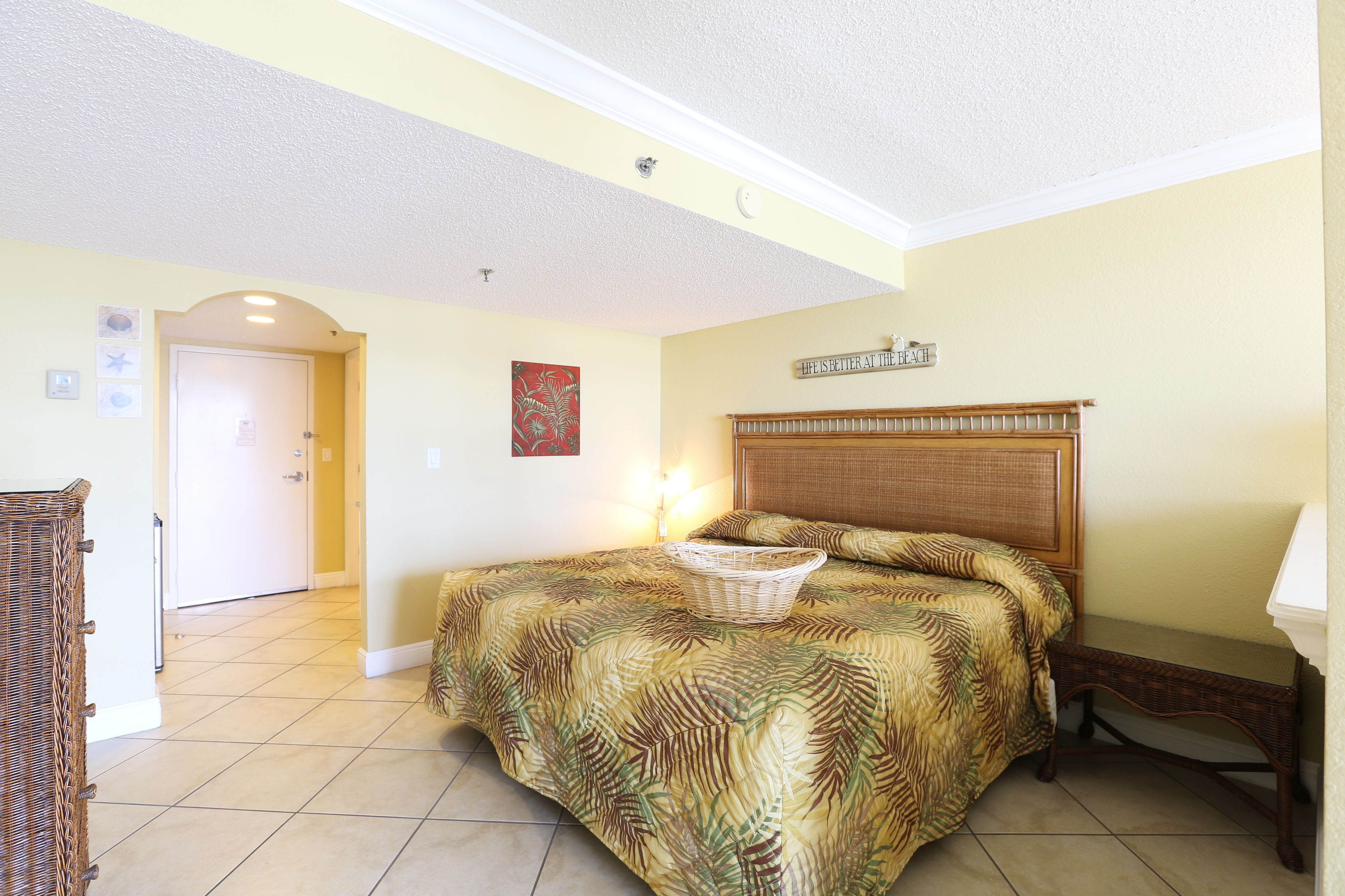 studio, one king and one sofa bed, pool view (tropical poolside studio) | iron/ironing board, cots/infant beds, bed sheets