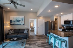 Premium Suite, 2 Bedrooms, Partial Ocean View