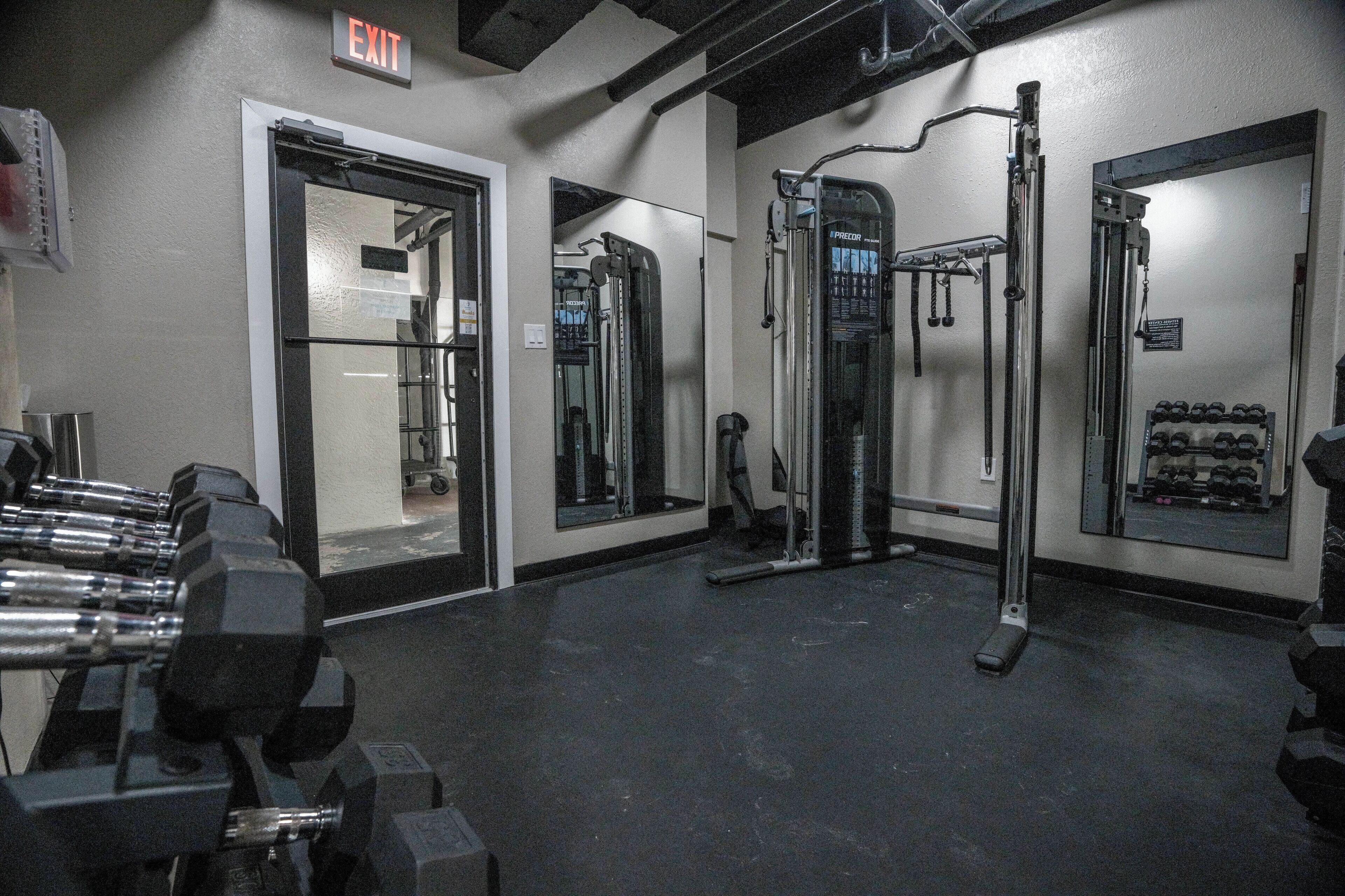 Photo - Barefoot Beach Club