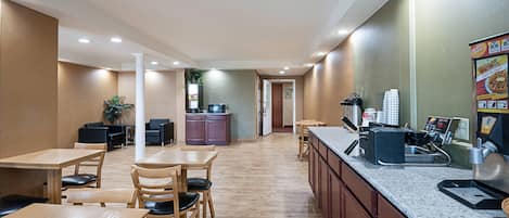 Free daily continental breakfast