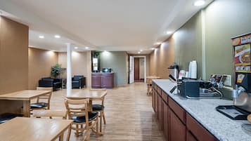 Free daily continental breakfast