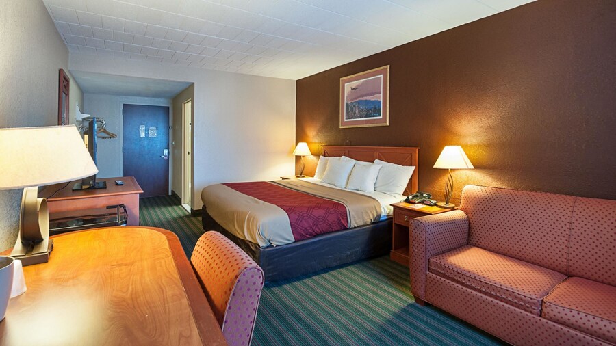 Quality Inn Near Pimlico Racetrack