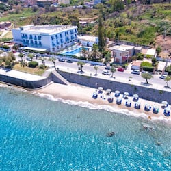 Spiaggia privata, ombrelloni