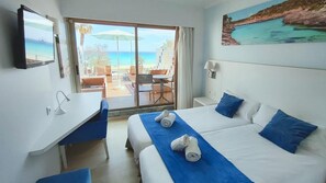 Couette en duvet d'oie, minibar, bureau, lits bébé (gratuits)