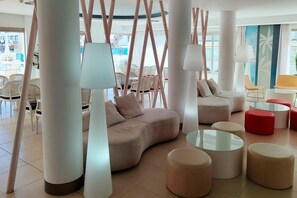 Interior - Hotel Anba Romani (Sant Llorenc des Cardassar)