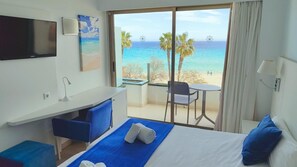 Down comforters, minibar, desk, free cribs/infant beds - Hotel Anba Romani (Sant Llorenc des Cardassar)