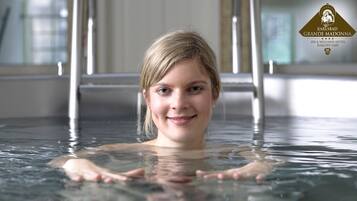 Sauna, Whirlpool, Dampfbad, Körperbehandlungen, Schlammbad
