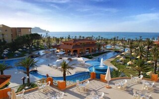 Indoor pool, outdoor pool