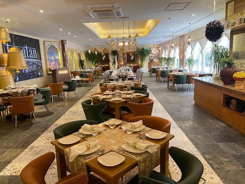 Ramee Guestline Hotel Qurum