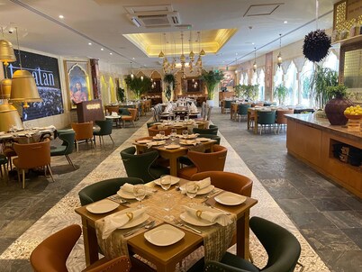Ramee Guestline Hotel Qurum