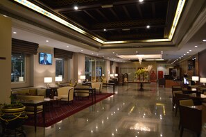 Lobby - Ramee Guestline Hotel Qurum (Muscat)