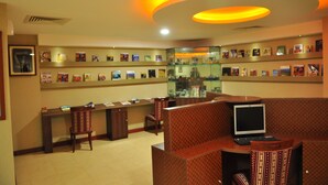 مركز أعمال