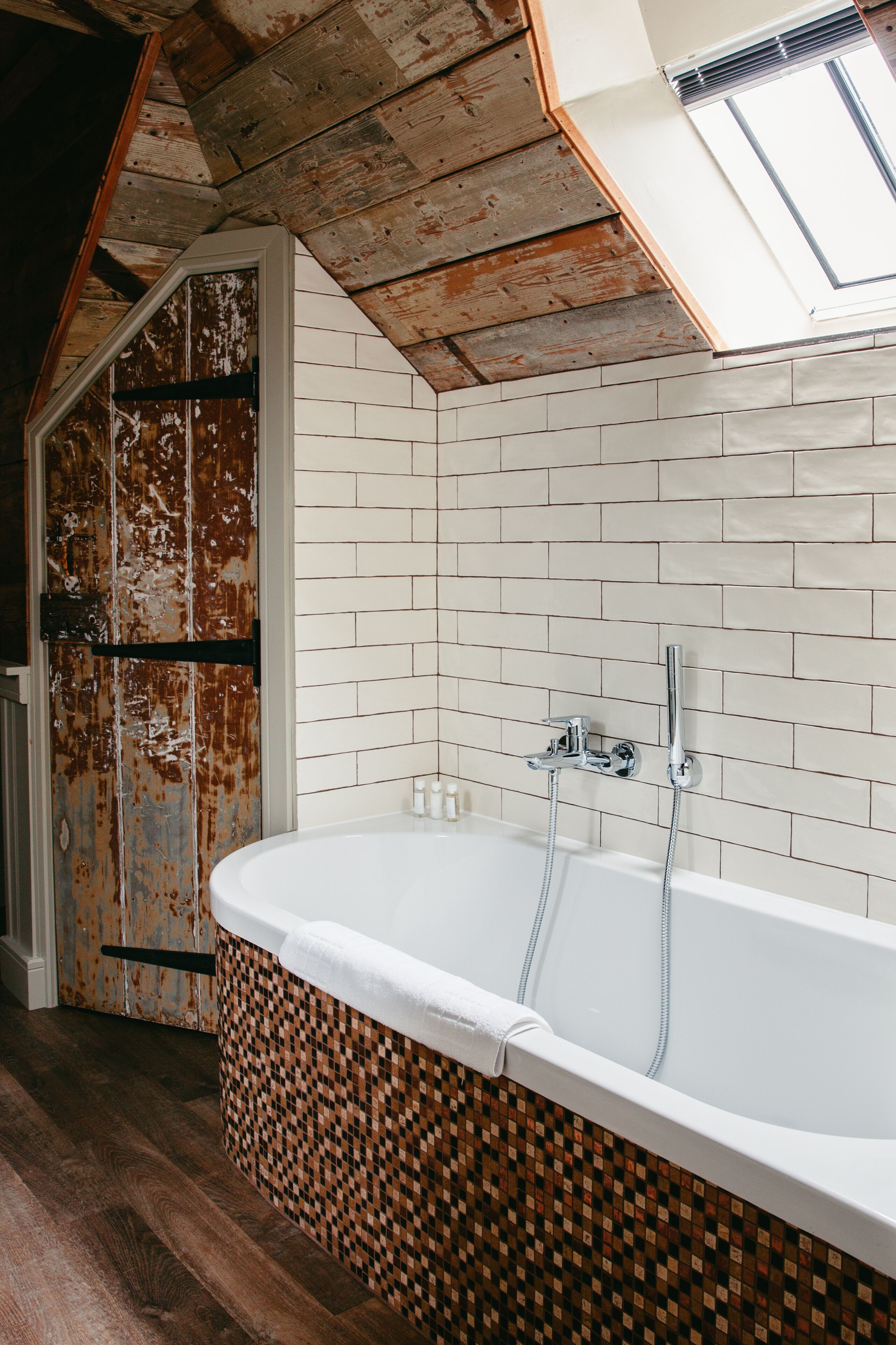 signature hayloft double room | bathroom | free toiletries, hair dryer, towels