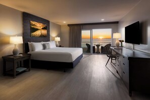Cortinas opacas, tabla de planchar con plancha, cunas gratuitas