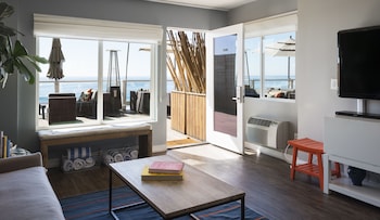 Meeting space at Pacific Edge Hotel