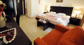 Suite de luna de miel | Tabla de planchar con plancha, cunas, camas extra y wifi gratis 