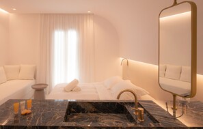 White Suite | Minibar, in-room safe, desk, iron/ironing board - Petasos Chic Hotel (Mykonos)