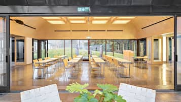 Premium bedding, pillow-top beds, blackout curtains, cots/infant beds