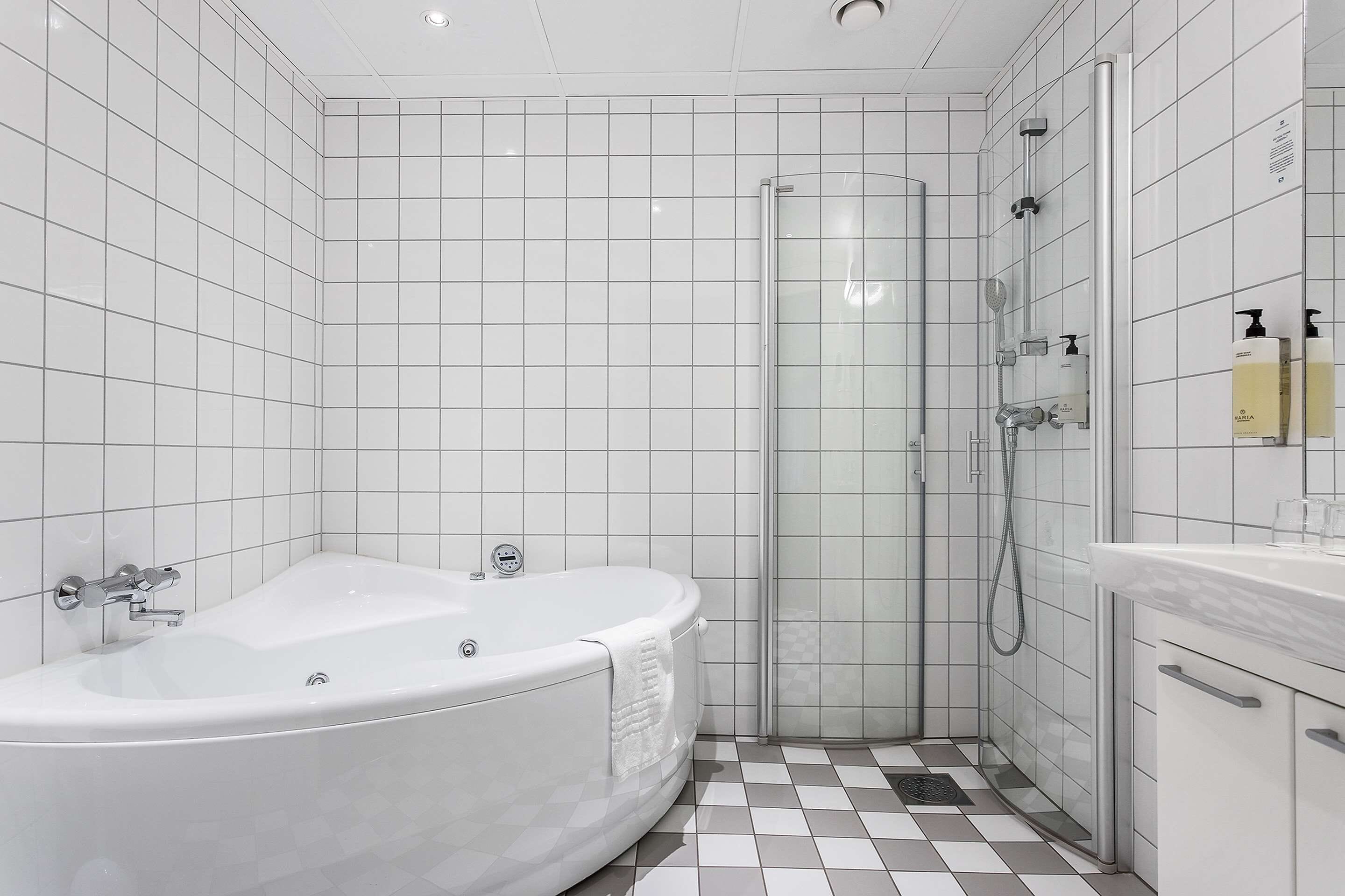 junior suite, 1 king bed, non smoking | premium bedding, blackout curtains, cots/infant beds, rollaway beds