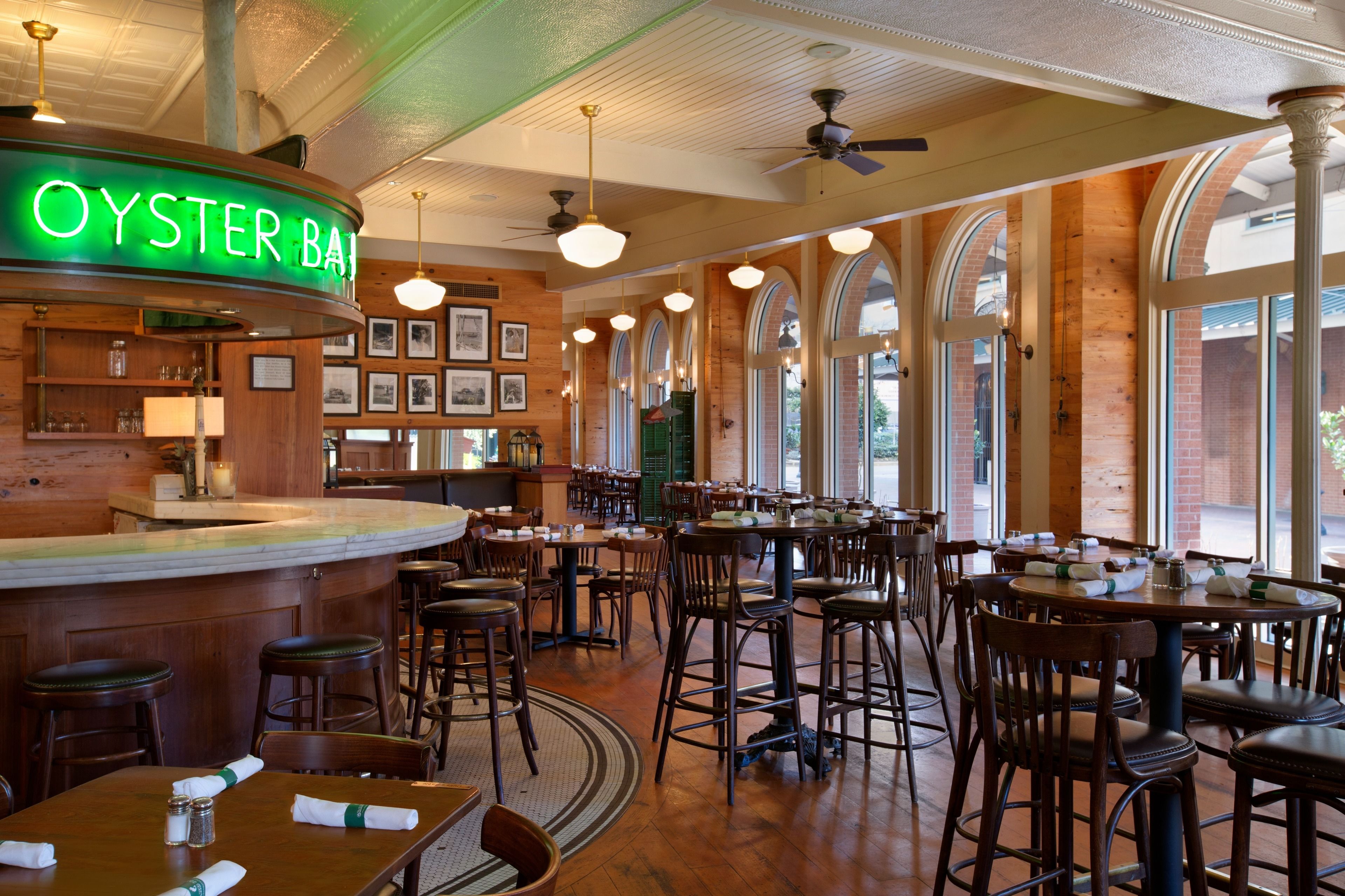 10 restaurantes: opção de almoço e jantar