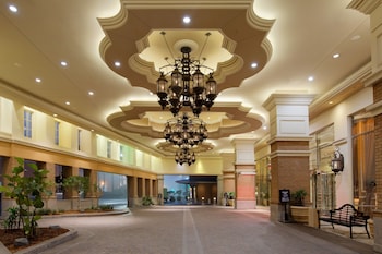 Self parking, valet parking at Harrahs New Orleans - A Caesars Rewards Destination