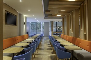Free buffet breakfast