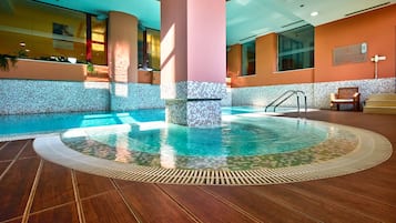 Indoor pool, outdoor pool