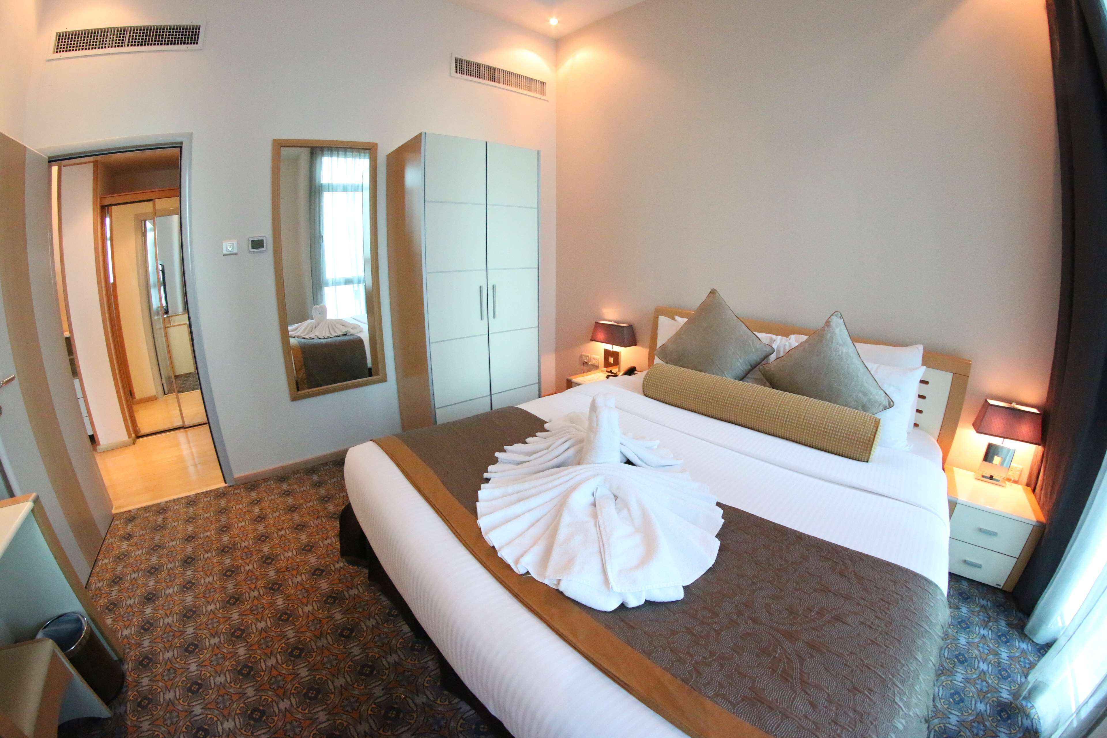 Suite, 1 Bedroom | Pillow-top beds, in-room safe, desk, blackout curtains