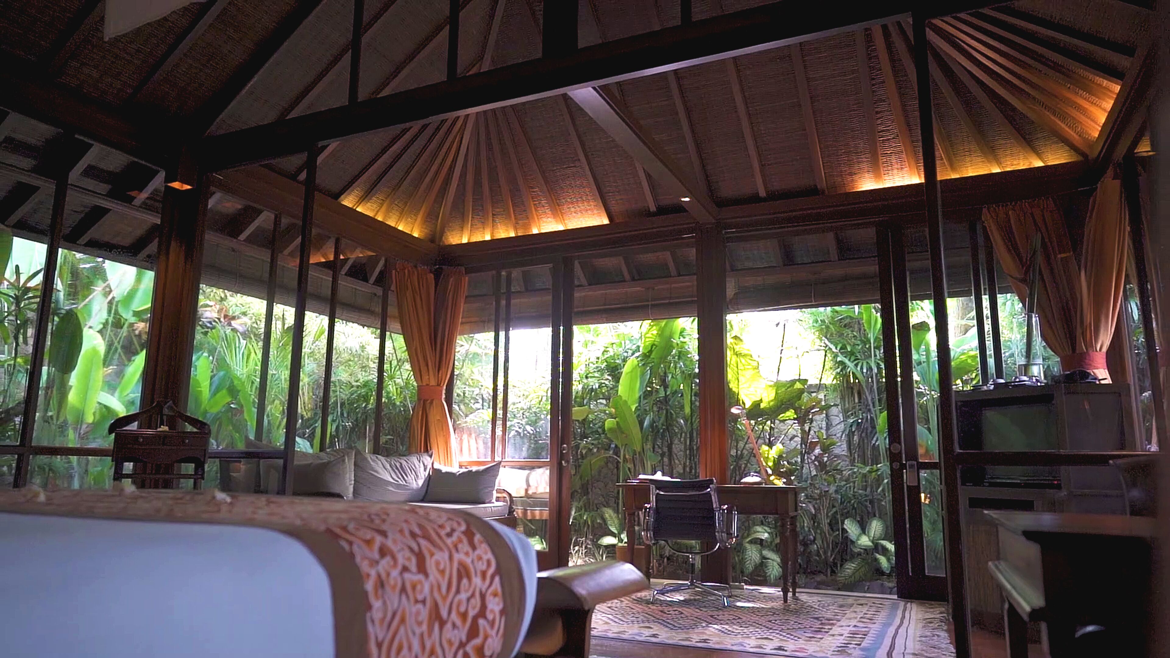 Luksusvilla, hageutsikt