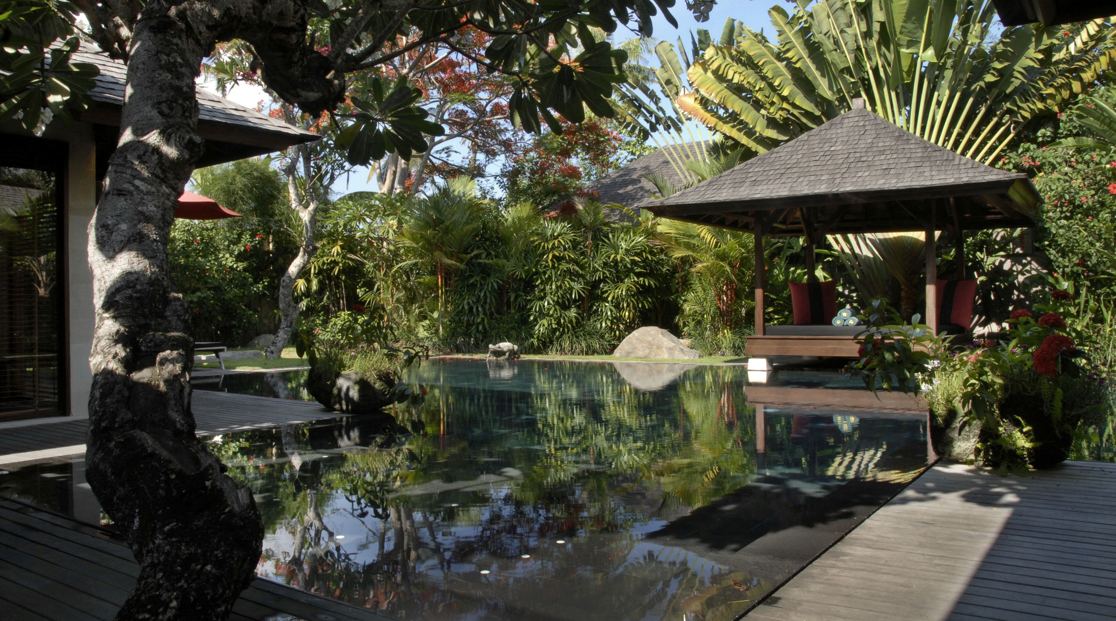 Luksusvilla, adgang til basseng (Luxury IV)