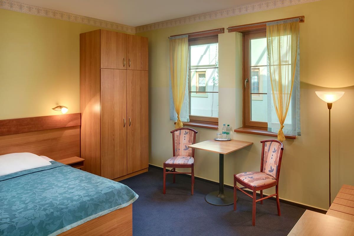 1 bedroom, in-room safe, individually decorated, individually furnished