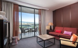 Premium bedding, in-room safe, desk, blackout curtains - Villas Salobre (San Bartolome de Tirajana)