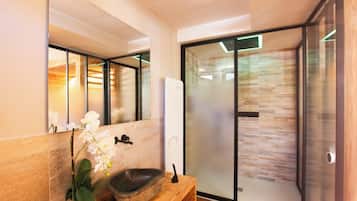 Sauna, vasca idromassaggio, bagno turco