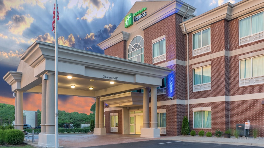 Holiday Inn Express Hotel & Suites Frankfort by IHG